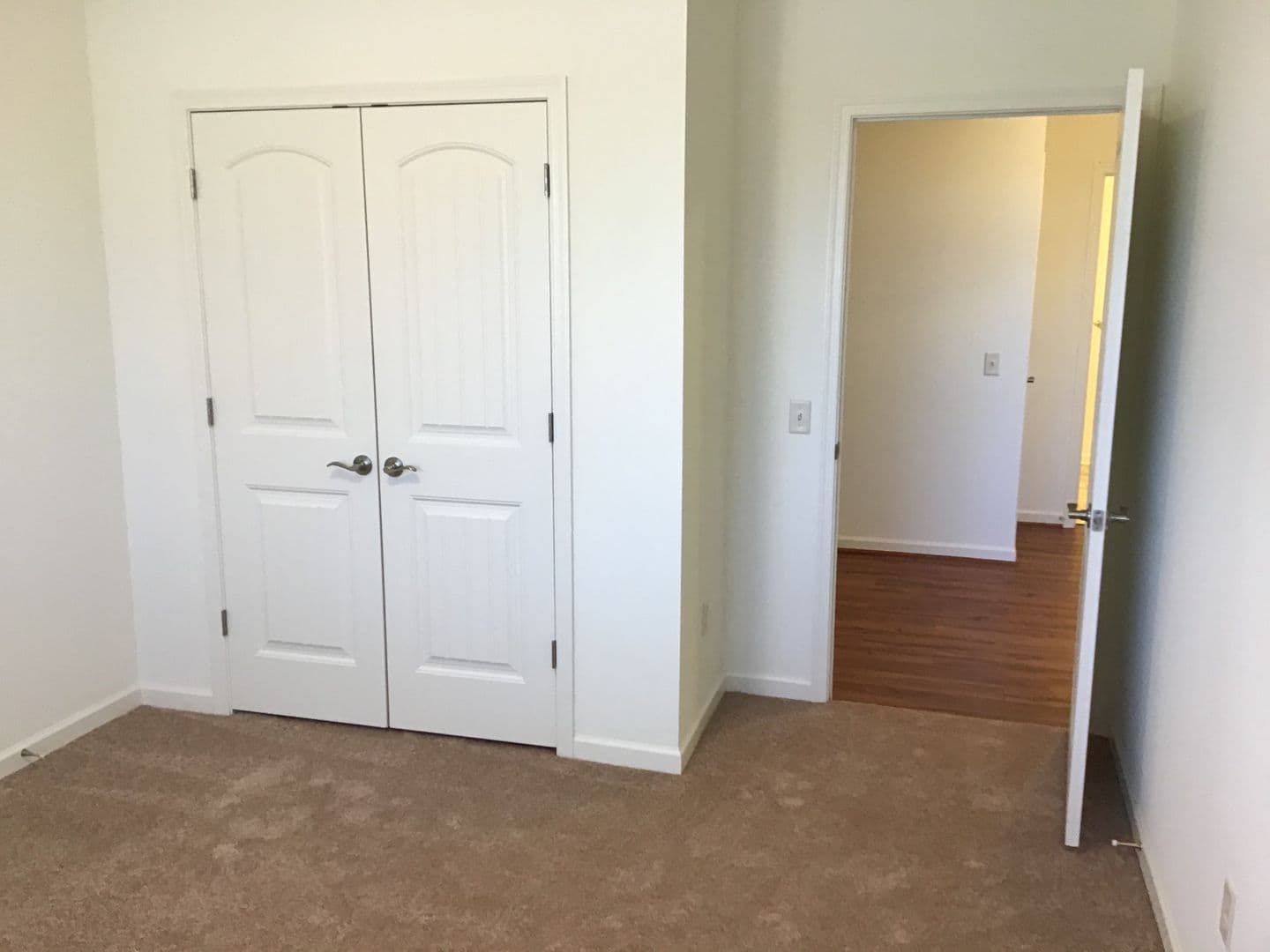 Lancaster Apartment: 231 Kilgannon Lane