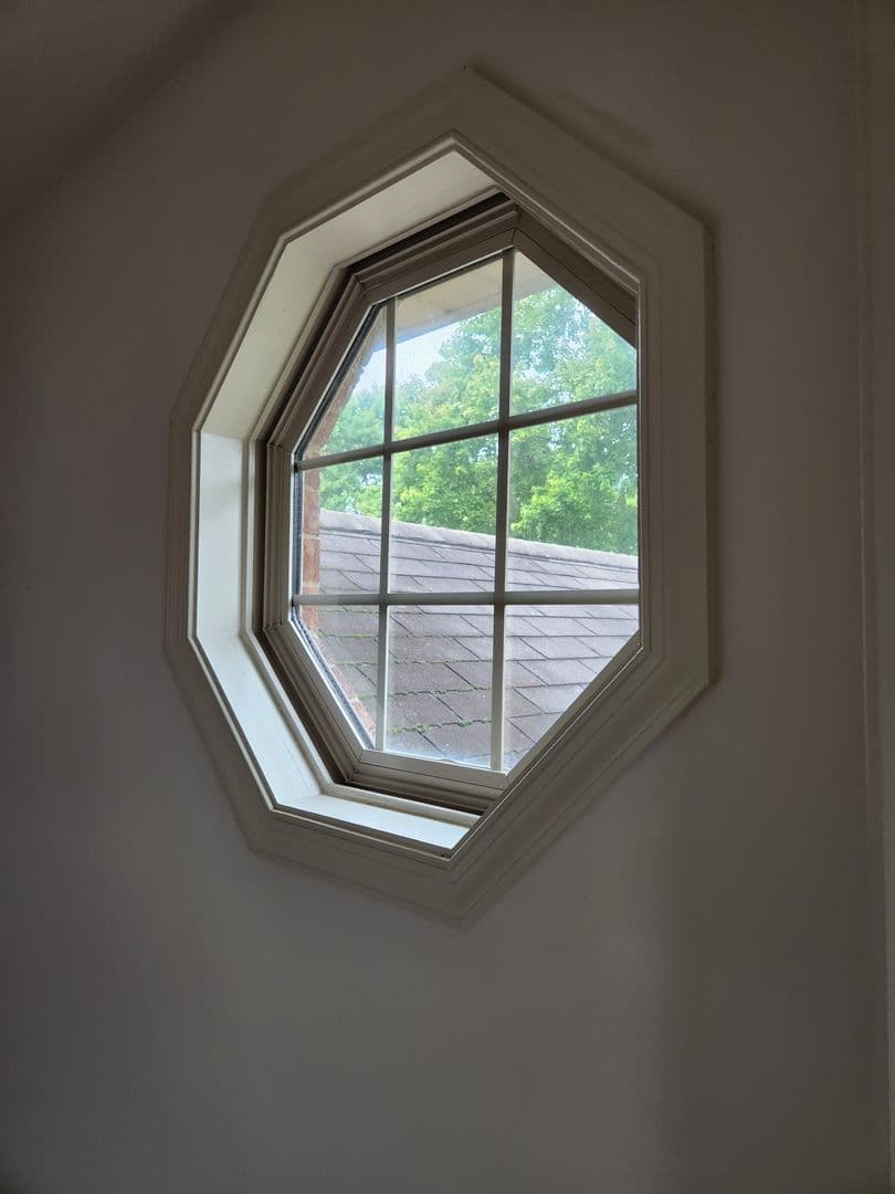 Lancaster Apartment: Pine Bridge Lane