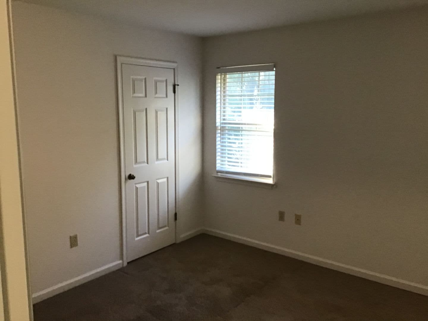 Lancaster Apartment: Pine Bridge Lane