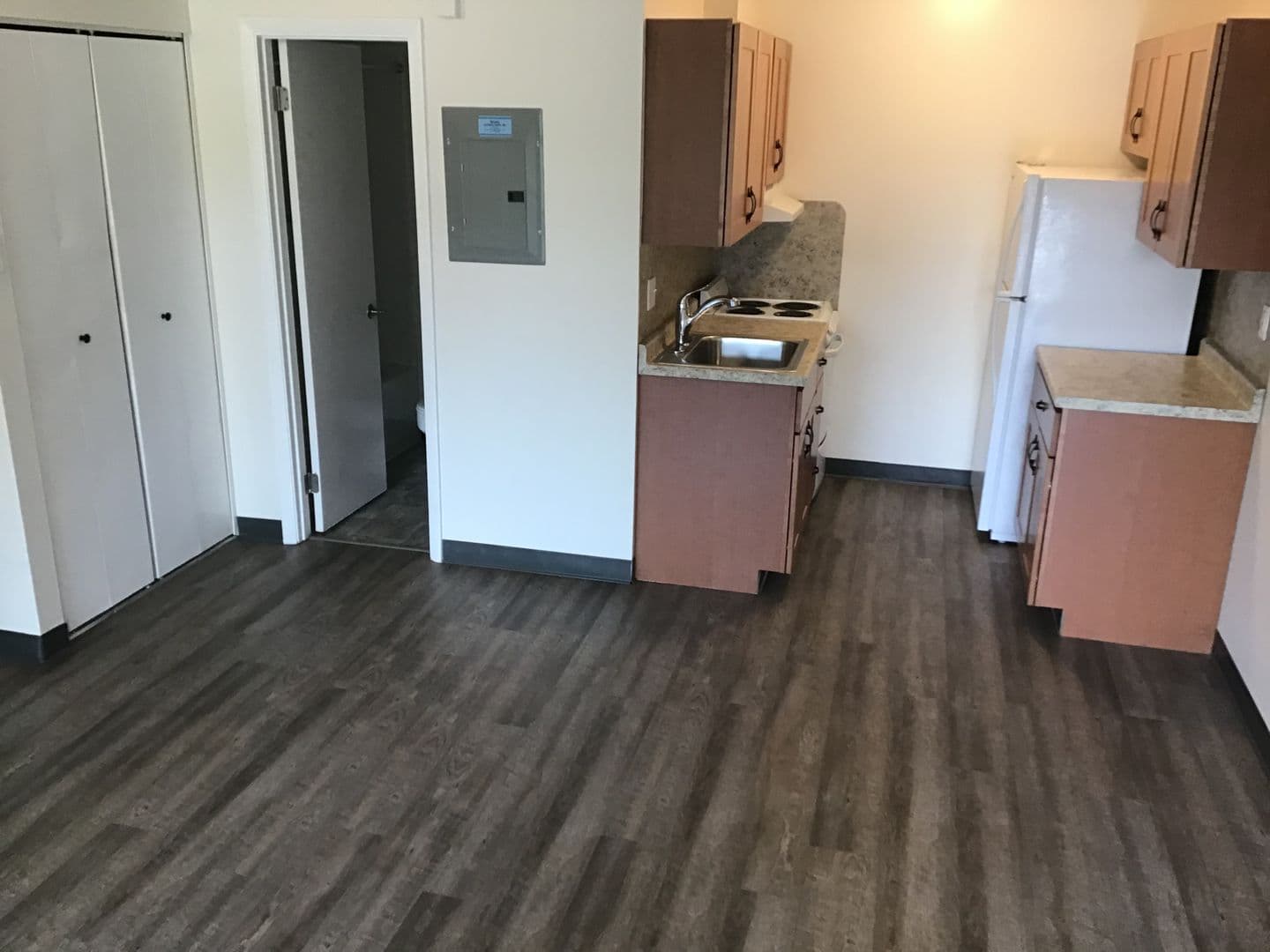 Lancaster Apartment: 831 Fremont Street