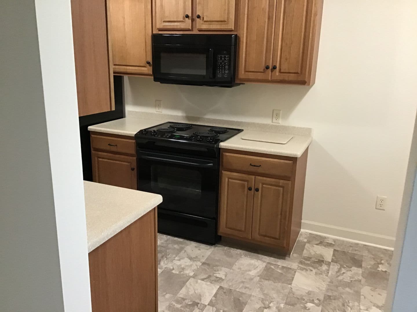 Lancaster Apartment: Stone Creek Road