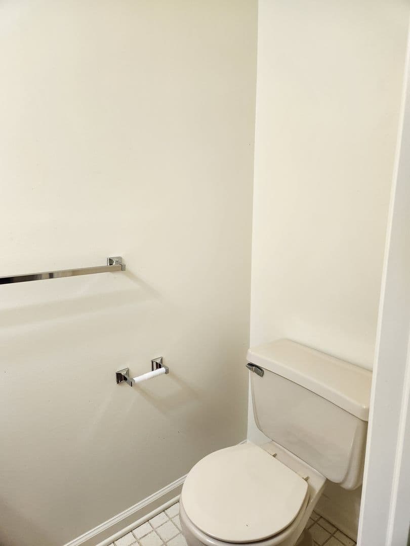 Lancaster Apartment: Pine Bridge Lane