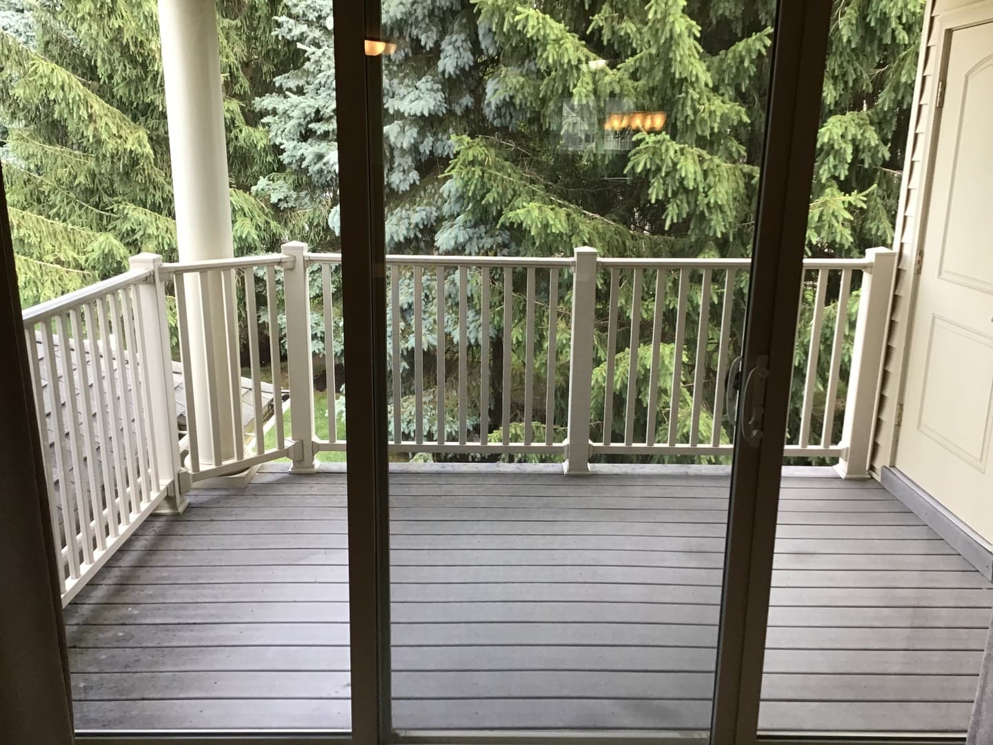 Lancaster Apartment: Stone Creek Road