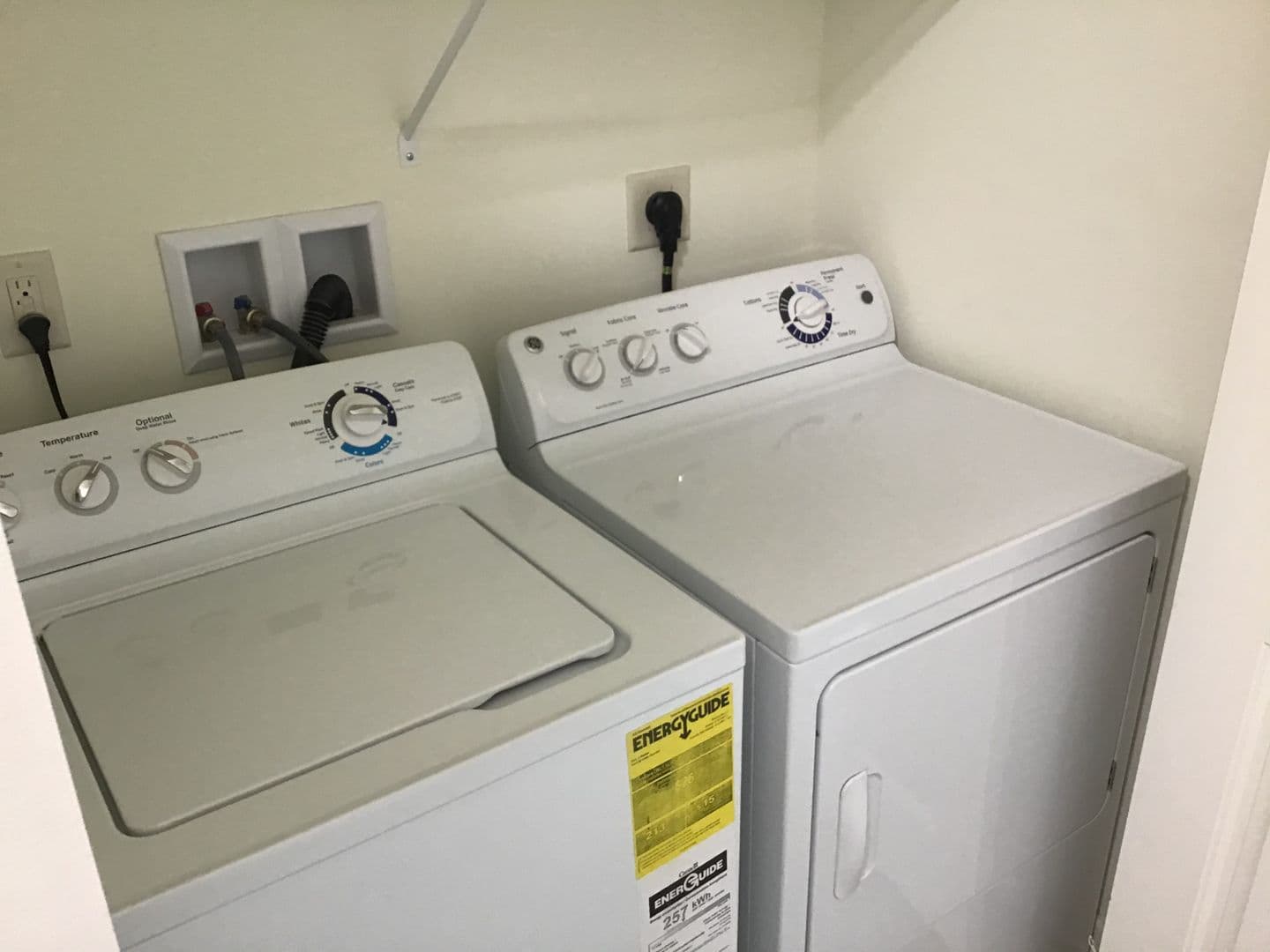 Lancaster Apartment: 231 Kilgannon Lane