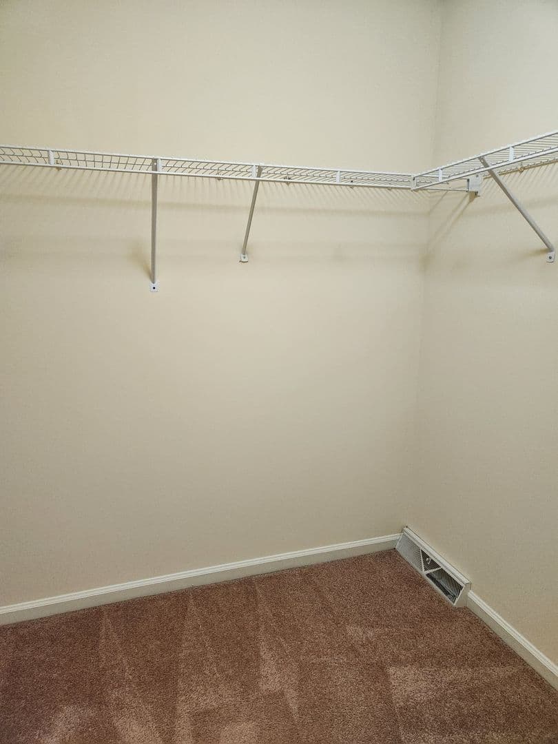 Millersville Apartment: Crestgate Place