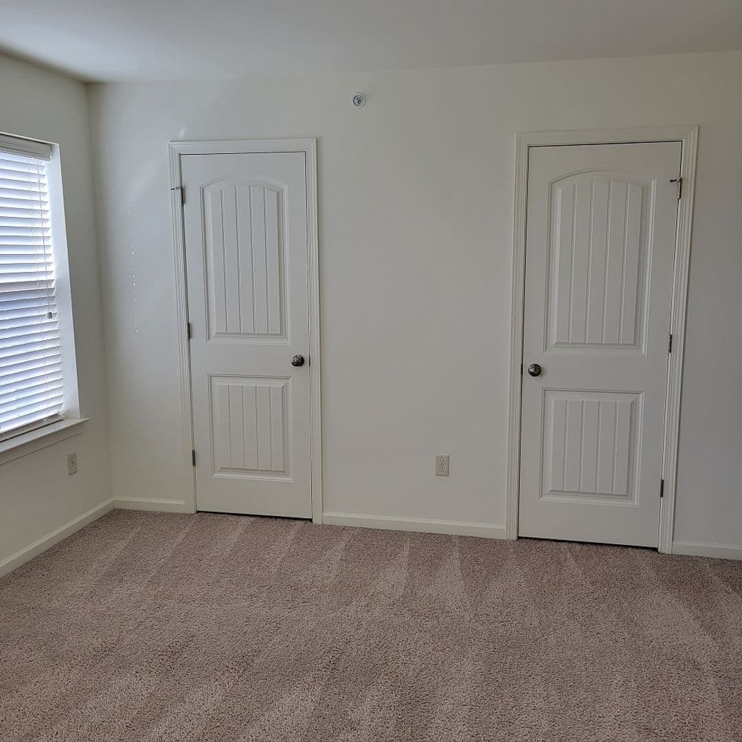 Lancaster Apartment: 231 Kilgannon Lane