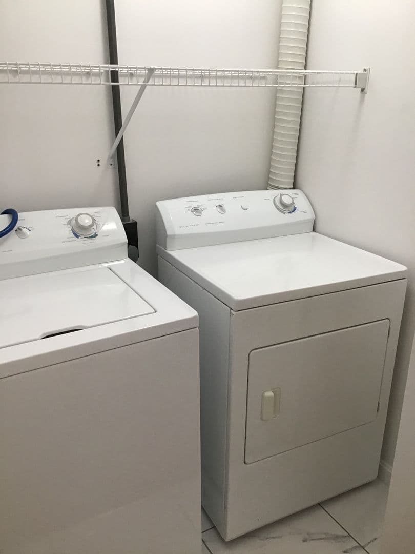 Lancaster Apartment: 1501 Butter Road