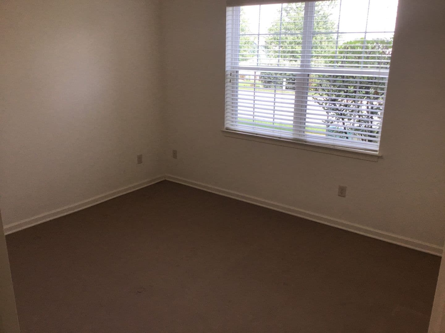 Lancaster Apartment: 231 Kilgannon Lane