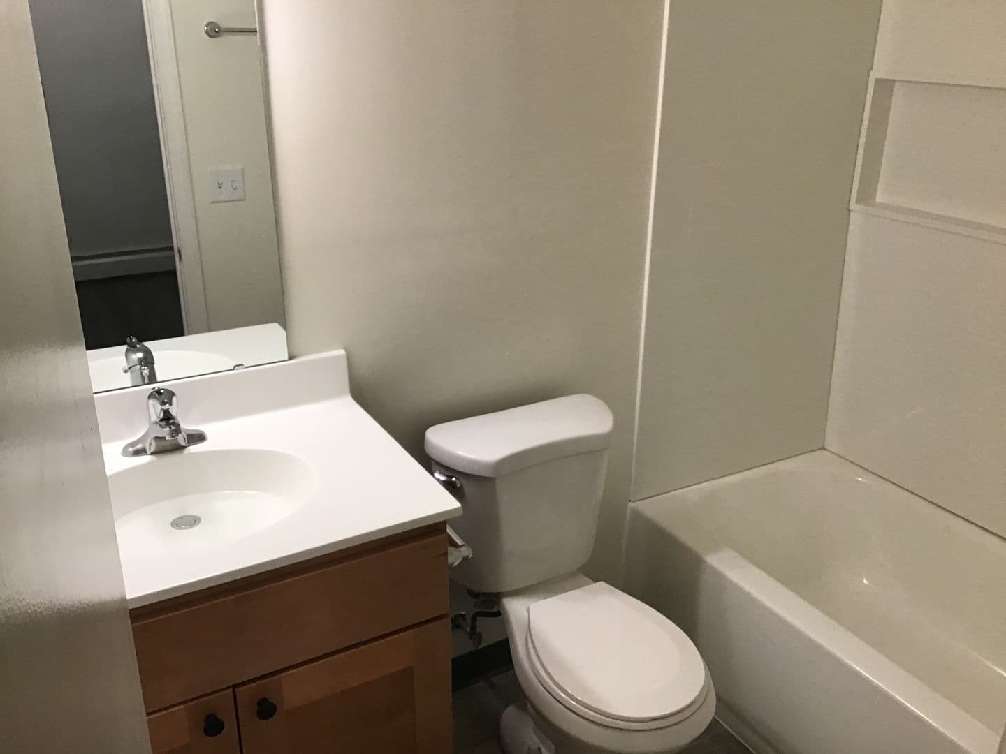 Lancaster Apartment: Fruitville Pike and Dillerville Road