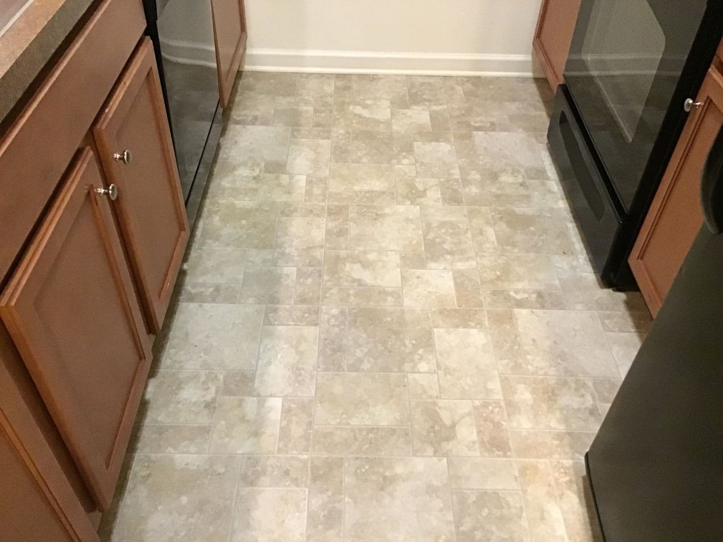 Lancaster Apartment: 231 Kilgannon Lane