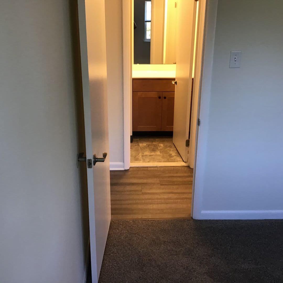 Lancaster Apartment: 30 Waverly Avenue