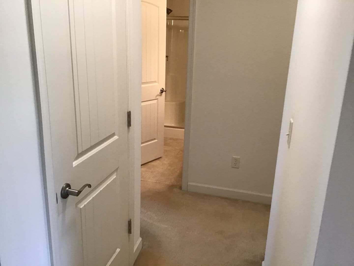 Lancaster Apartment: Stone Creek Road