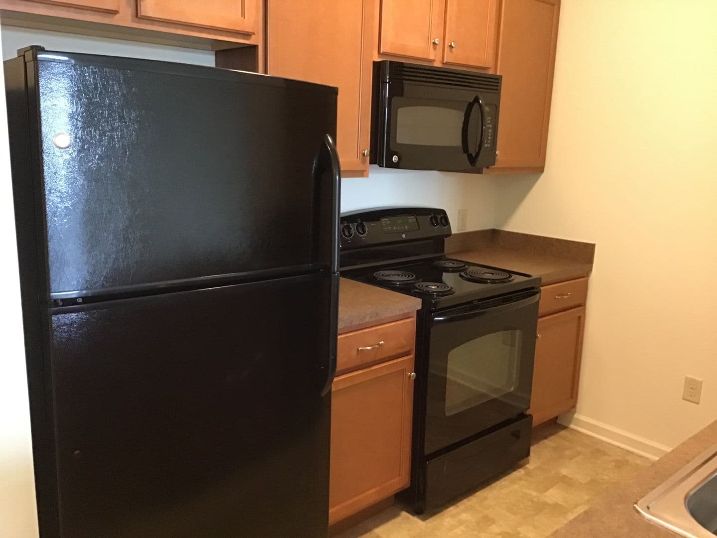 Lancaster Apartment: 231 Kilgannon Lane