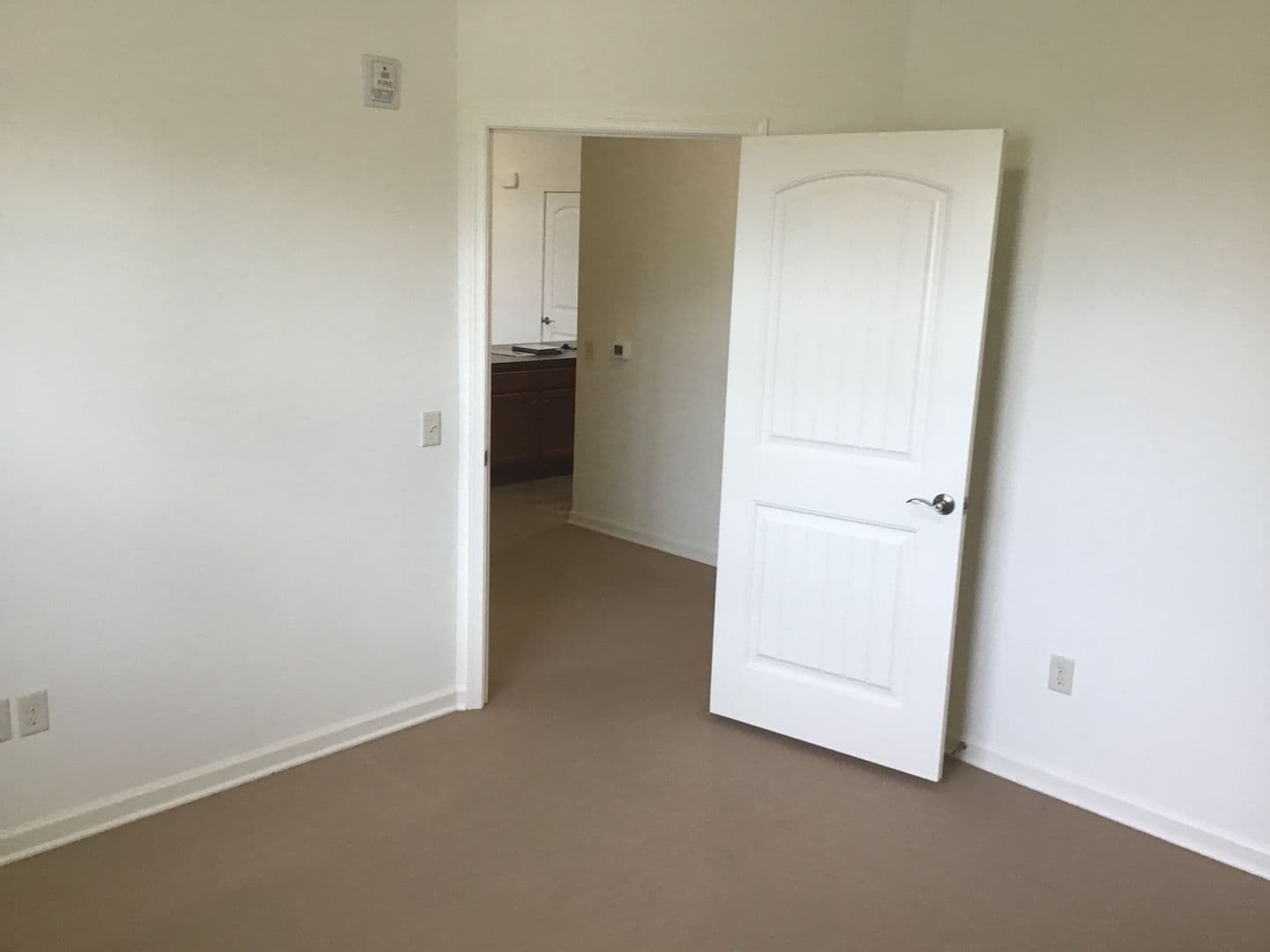 Lancaster Apartment: 231 Kilgannon Lane