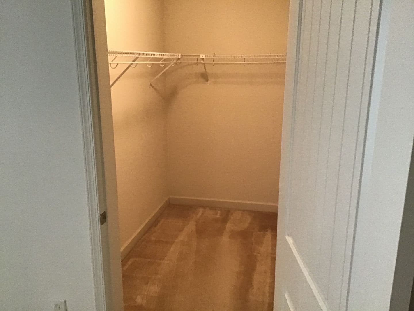 Lancaster Apartment: Stone Creek Road