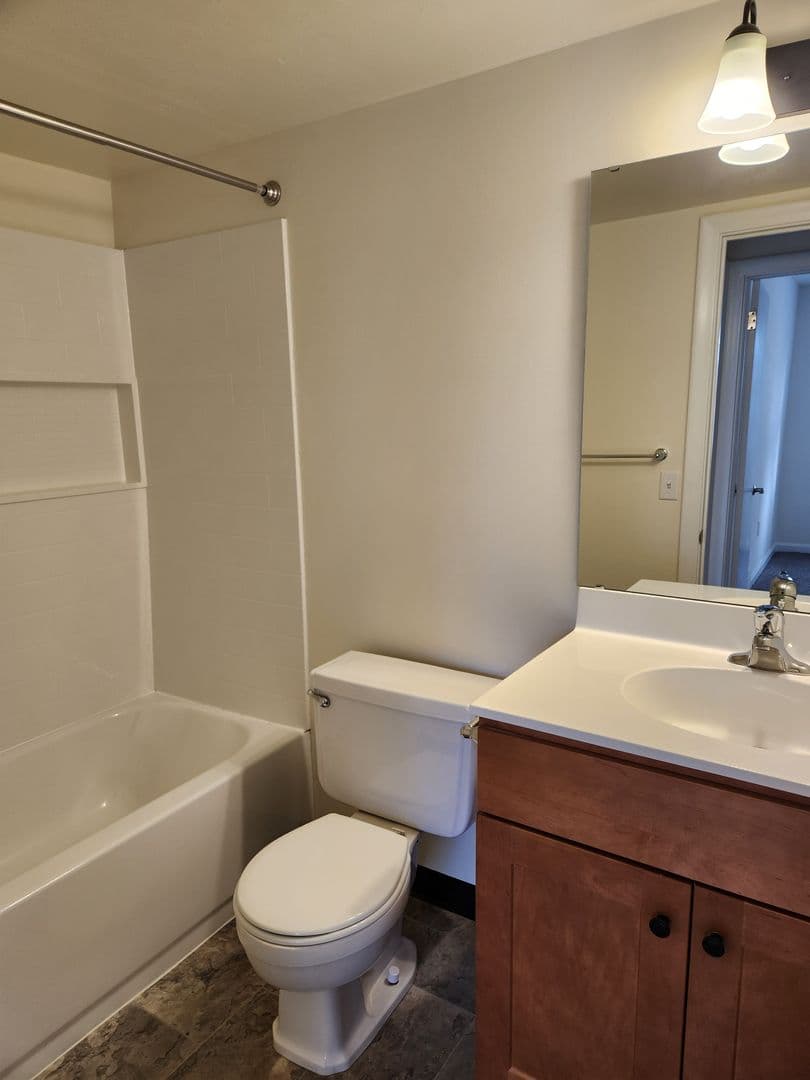 Lancaster Apartment: 30 Waverly Avenue