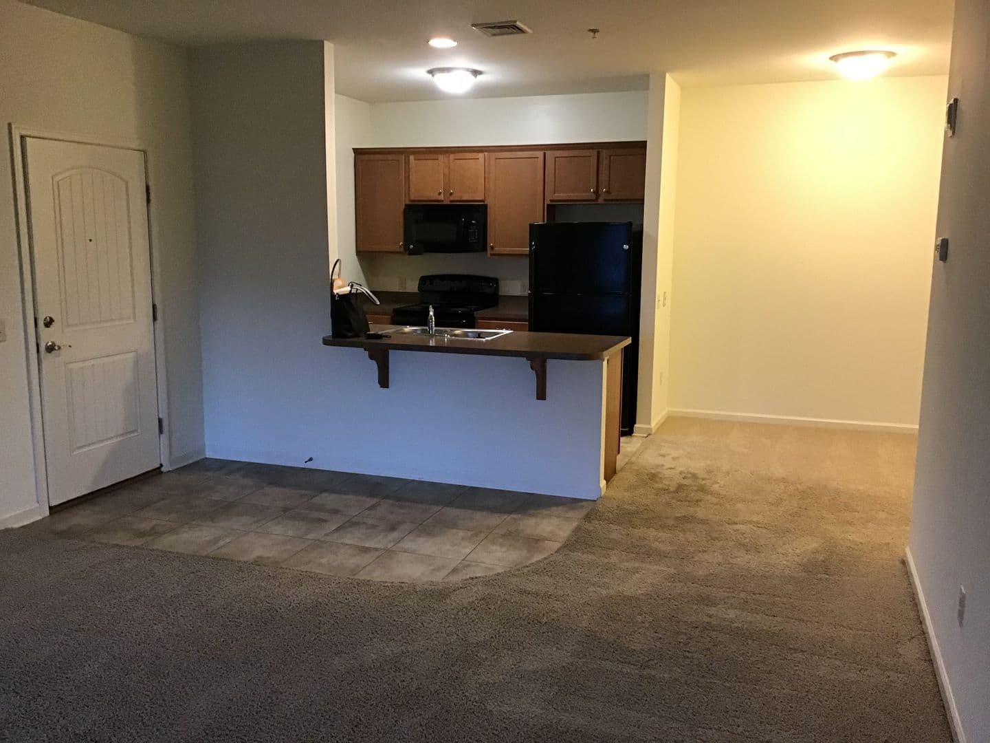 Lancaster Apartment: 231 Kilgannon Lane