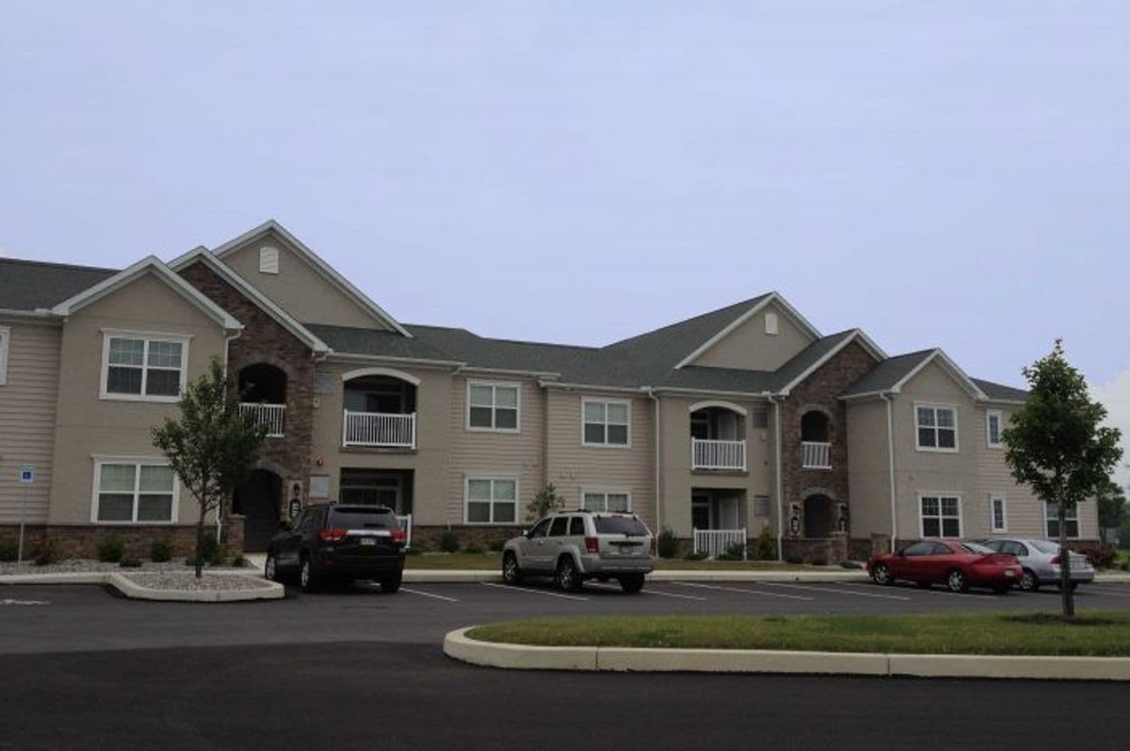 Lancaster Apartment: 231 Kilgannon Lane