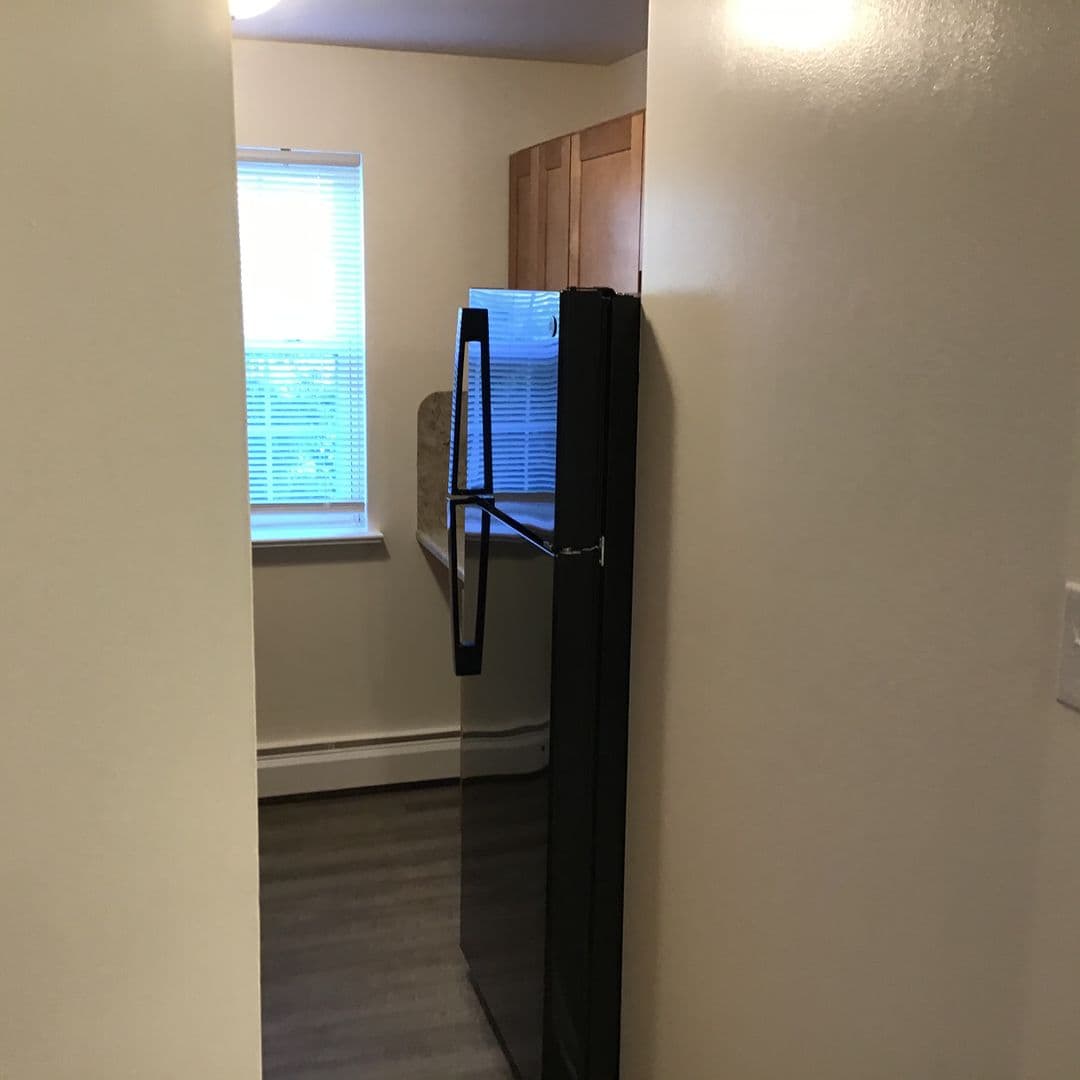 Lancaster Apartment: 30 Waverly Avenue