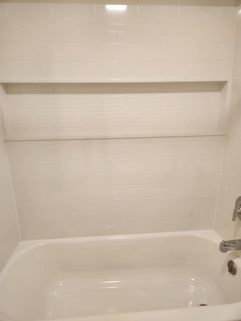 Lancaster Apartment: 1501 Butter Road