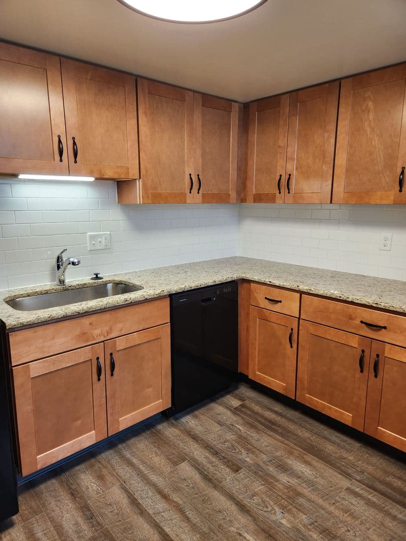 Lancaster Apartment: 1501 Butter Road