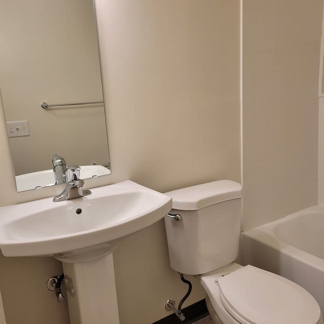 Lancaster Apartment: 30 Waverly Avenue