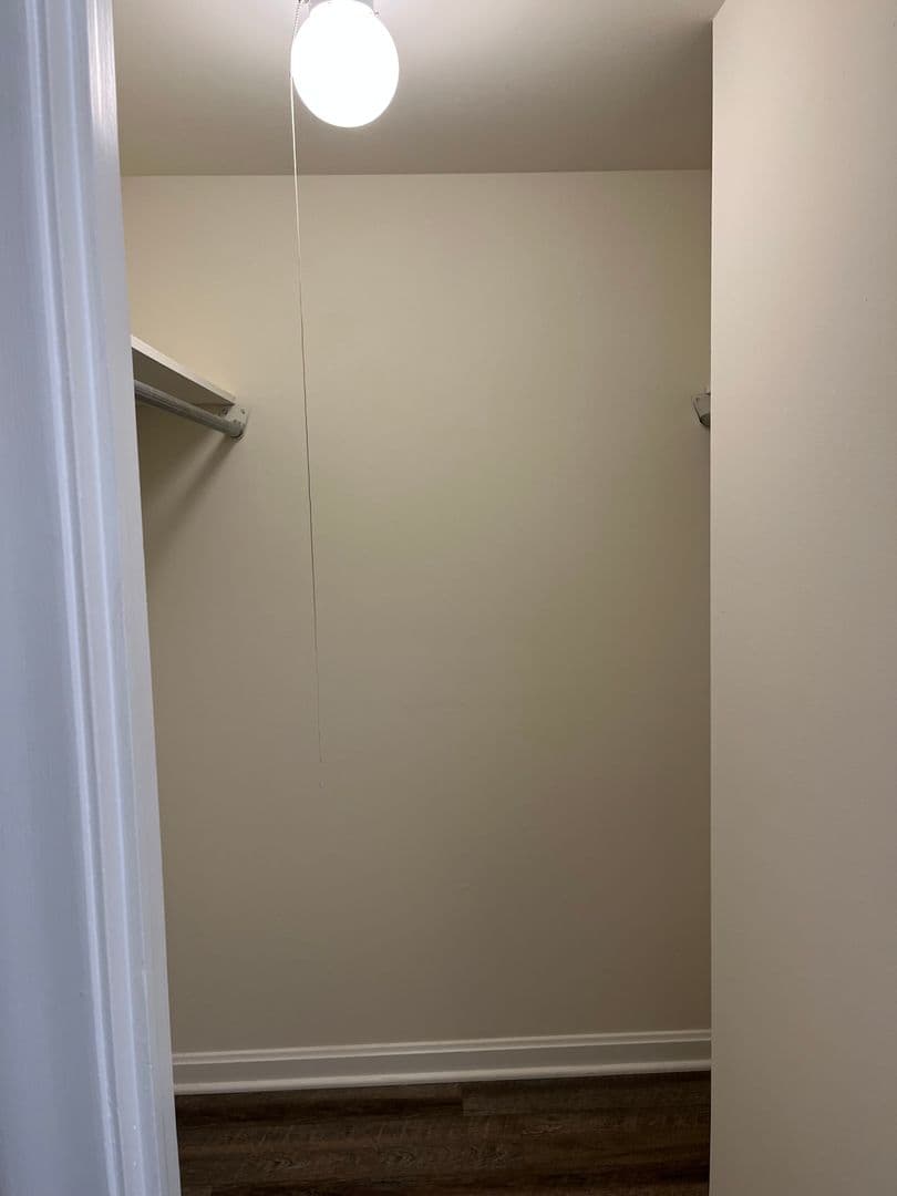 Lancaster Apartment: 30 Waverly Avenue