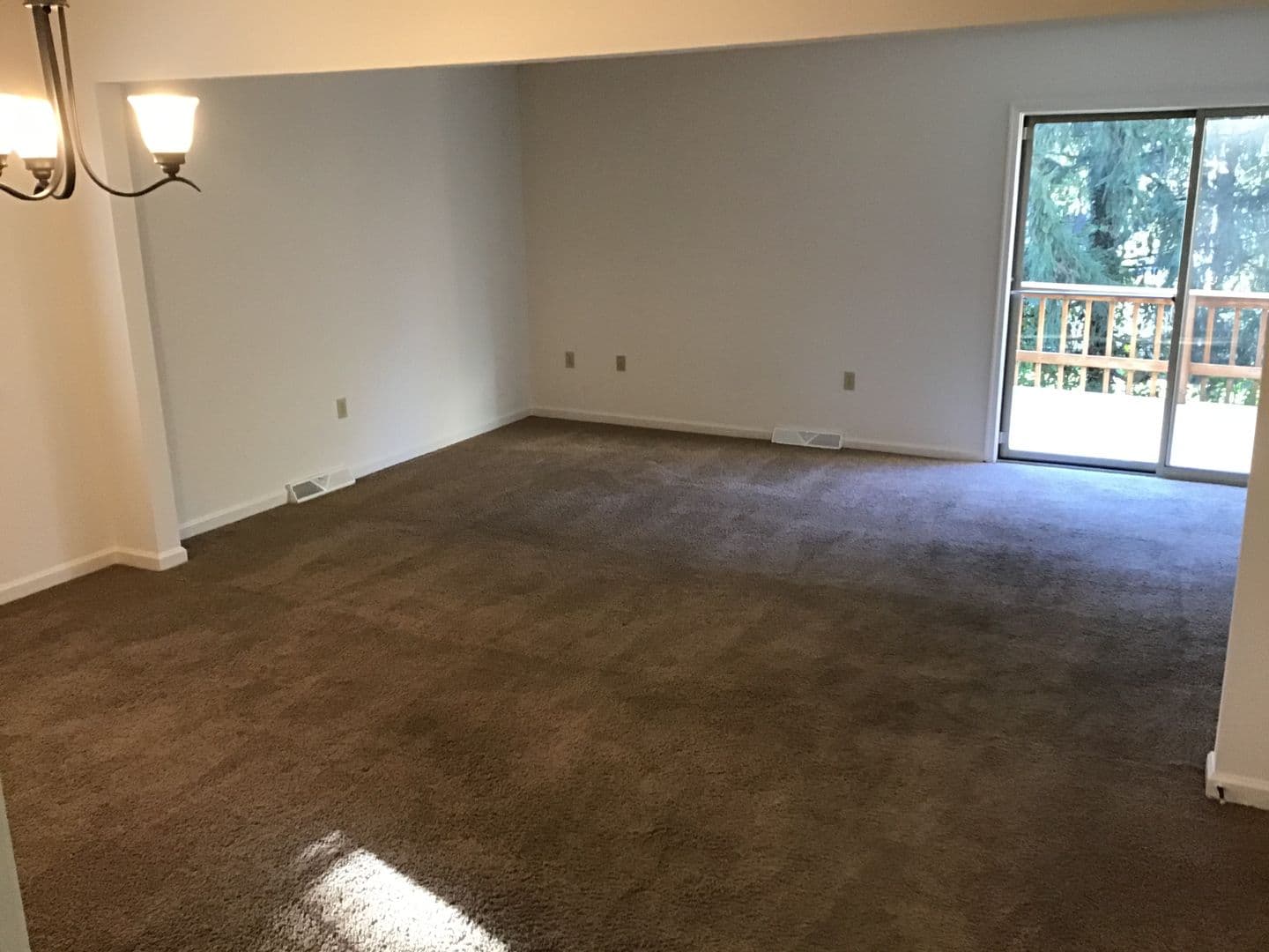 Lancaster Apartment: Pine Bridge Lane