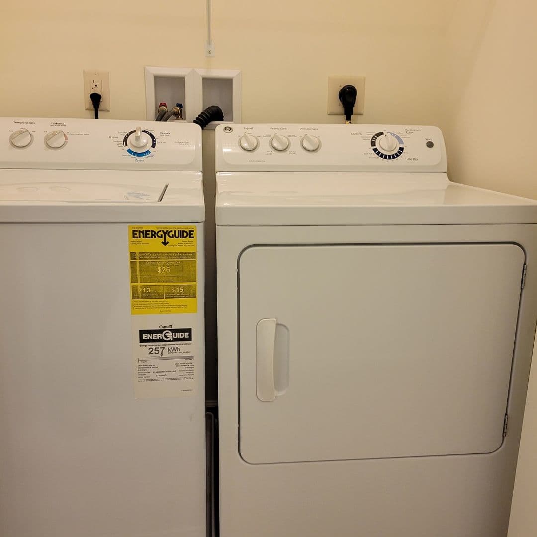Lancaster Apartment: 231 Kilgannon Lane
