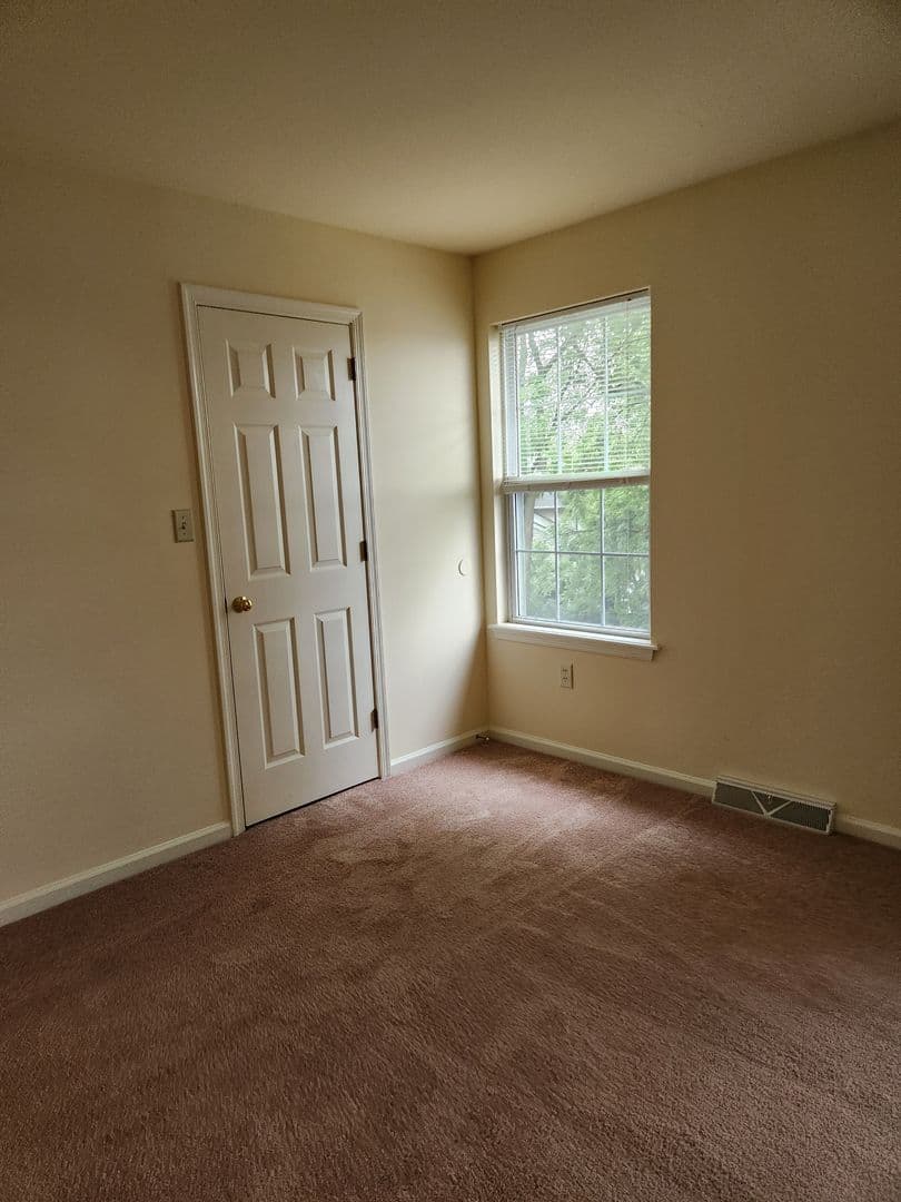 Millersville Apartment: Crestgate Place