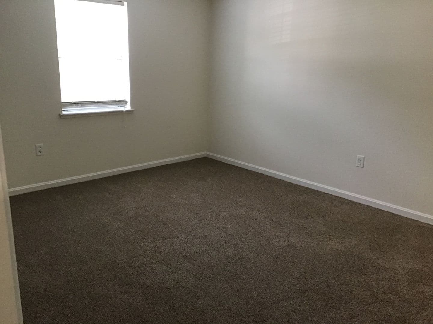 Lancaster Apartment: 1501 Butter Road