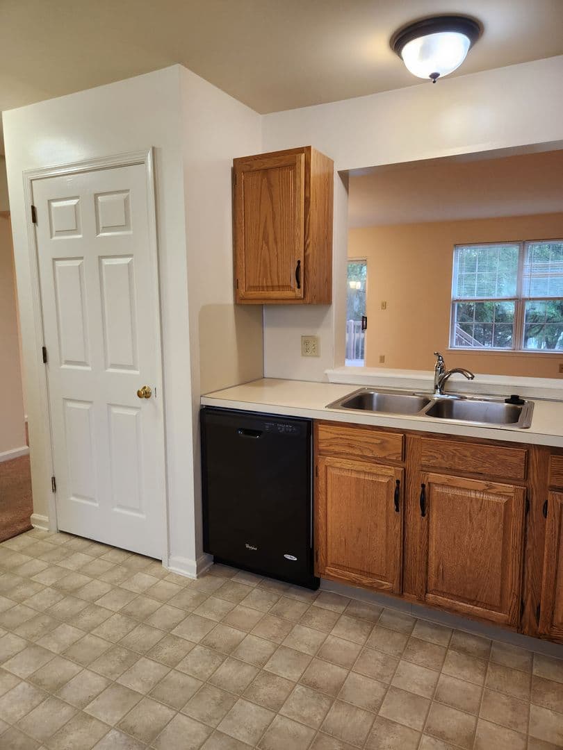 Millersville Apartment: Crestgate Place