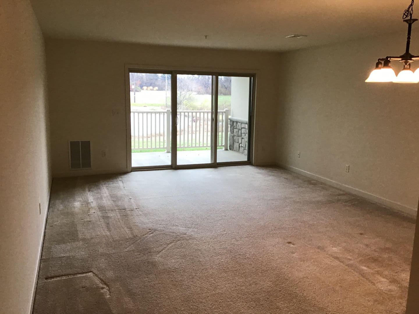 Lancaster Apartment: Stone Creek Road