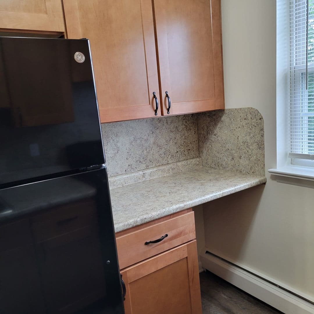 Lancaster Apartment: 30 Waverly Avenue