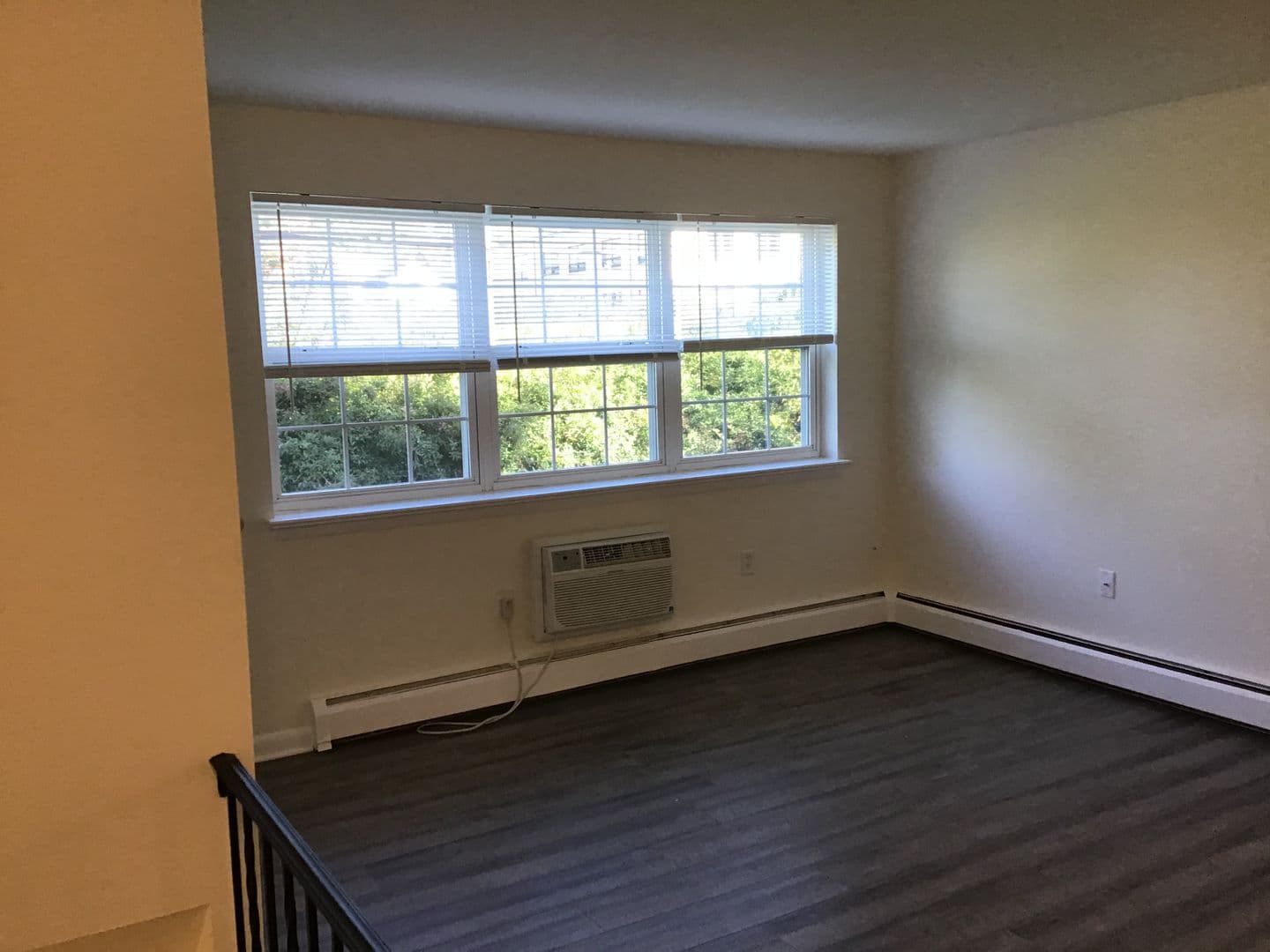 Lancaster Apartment: 30 Waverly Avenue