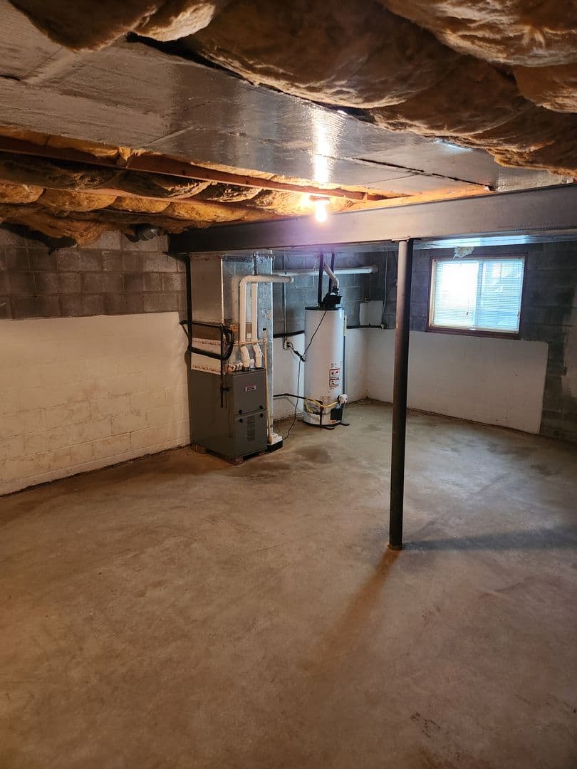 Lancaster Apartment: Pine Bridge Lane