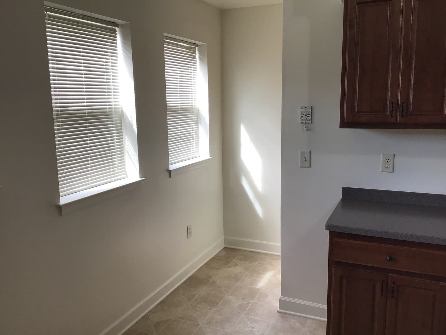 Lancaster Apartment: Stone Creek Road