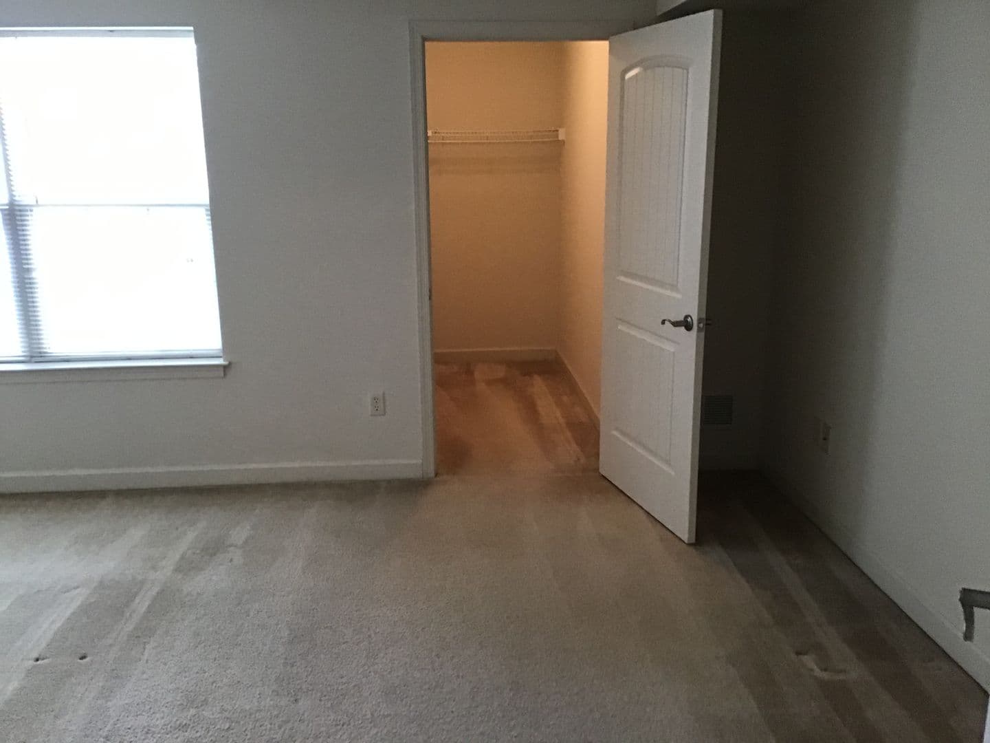 Lancaster Apartment: Stone Creek Road