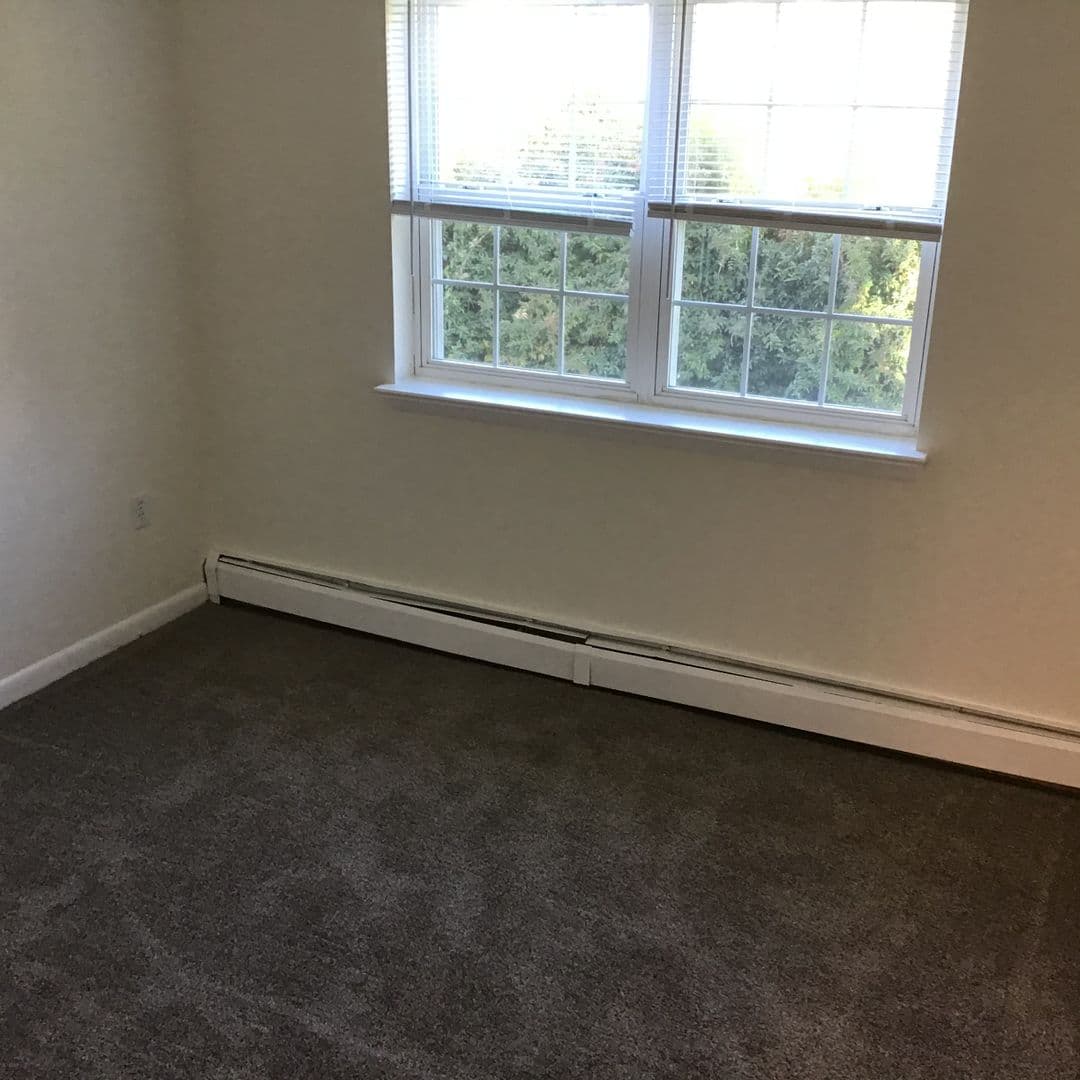 Lancaster Apartment: 30 Waverly Avenue