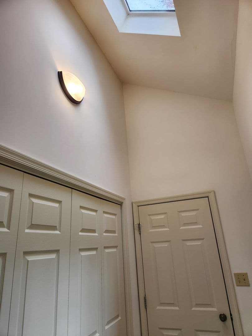 Lancaster Apartment: Pine Bridge Lane