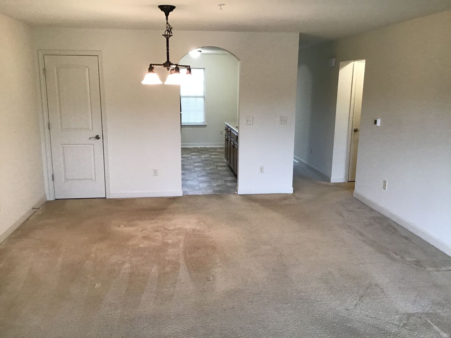 Lancaster Apartment: Stone Creek Road