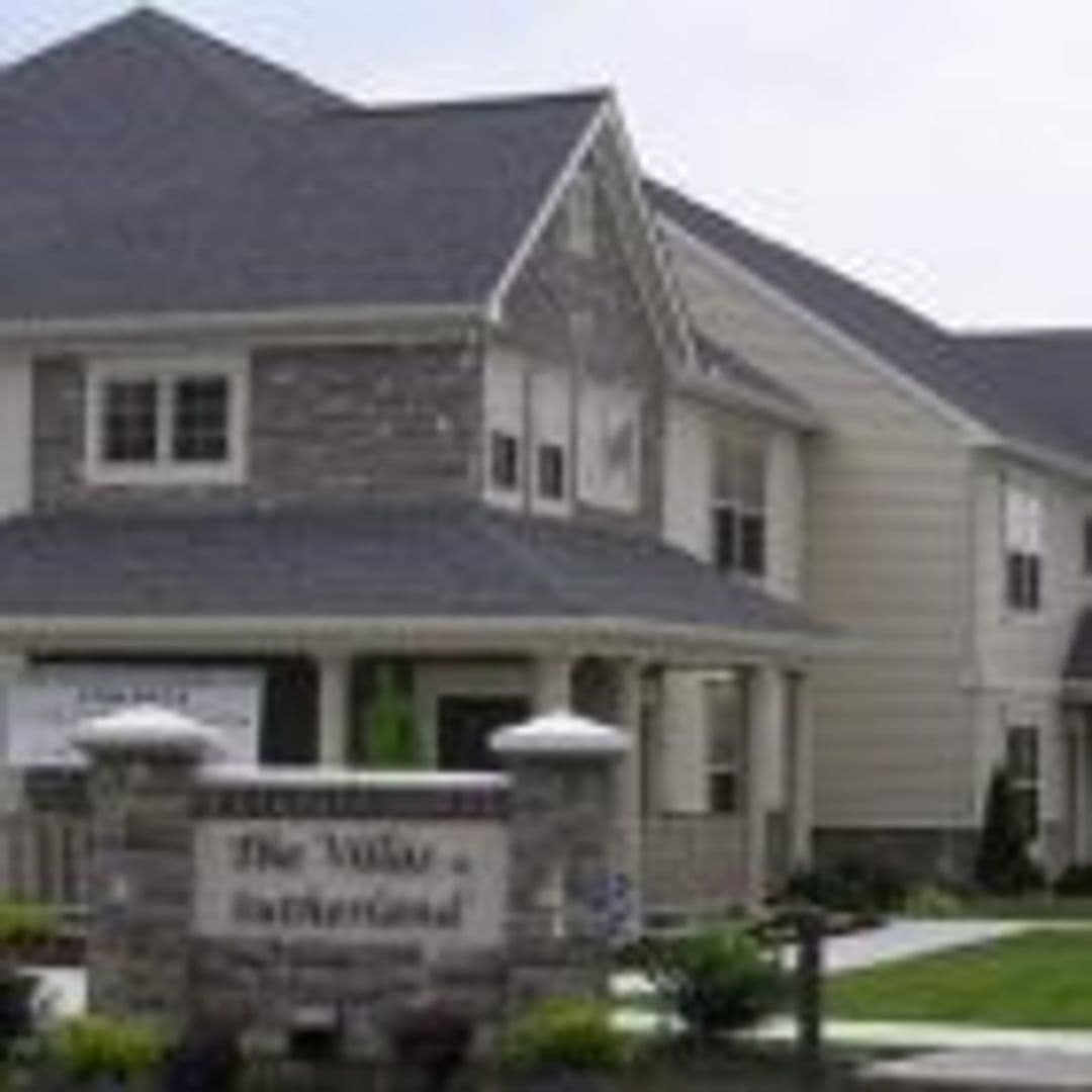 Lancaster Apartment: Stone Creek Road
