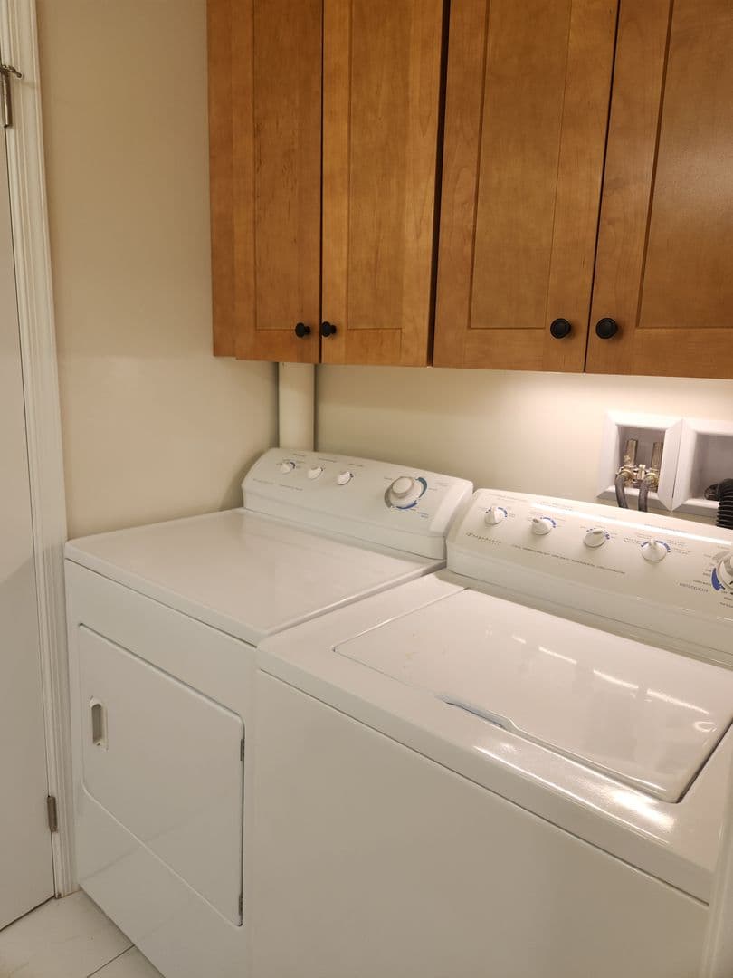 Lancaster Apartment: 1501 Butter Road