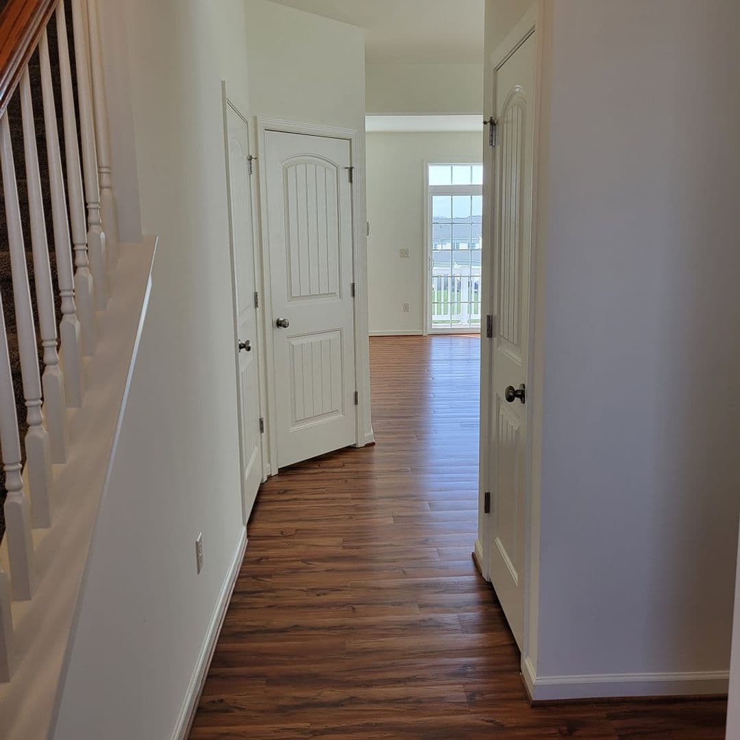 Lancaster Apartment: 231 Kilgannon Lane