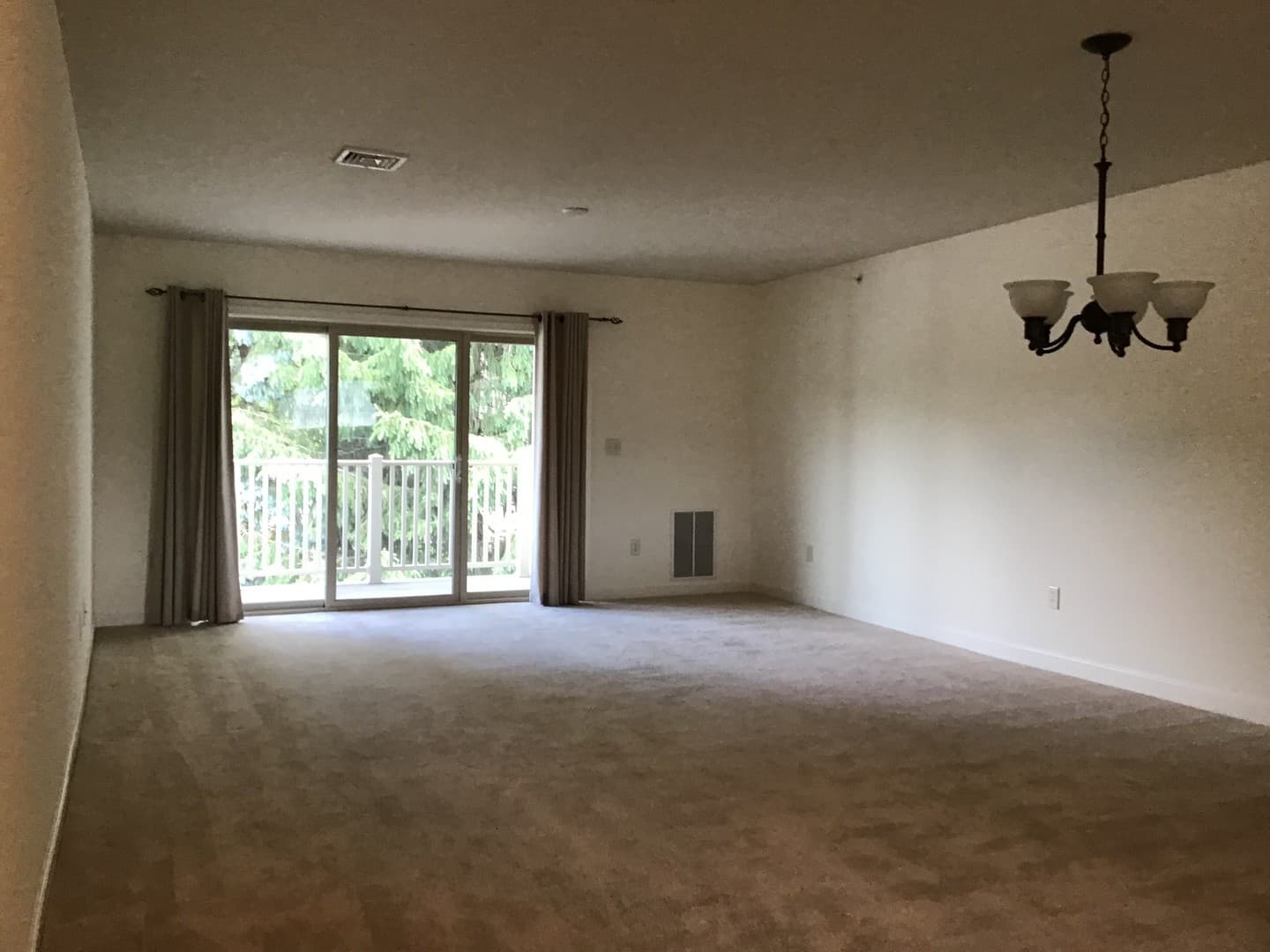 Lancaster Apartment: Stone Creek Road
