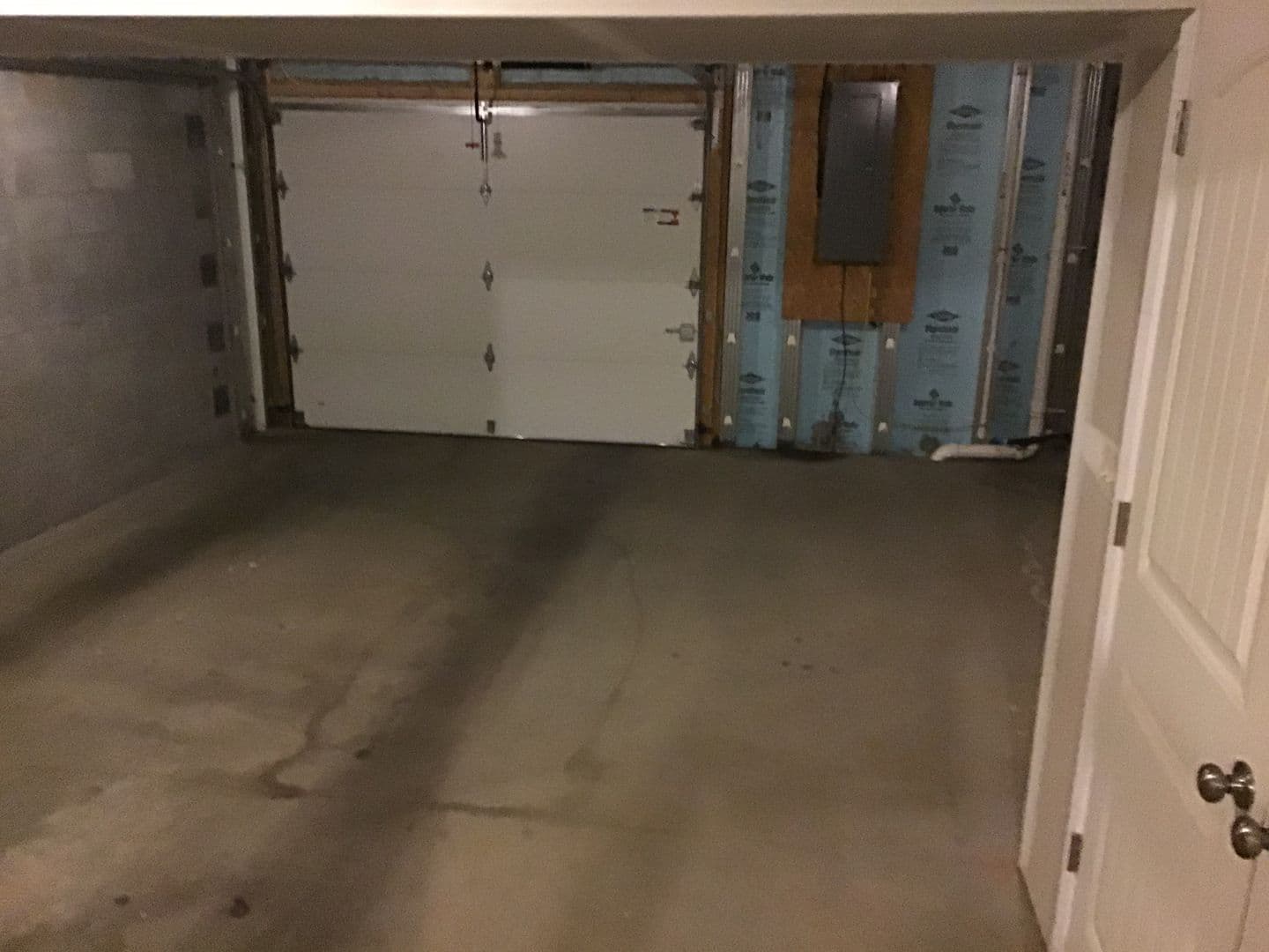 Lancaster Apartment: 231 Kilgannon Lane