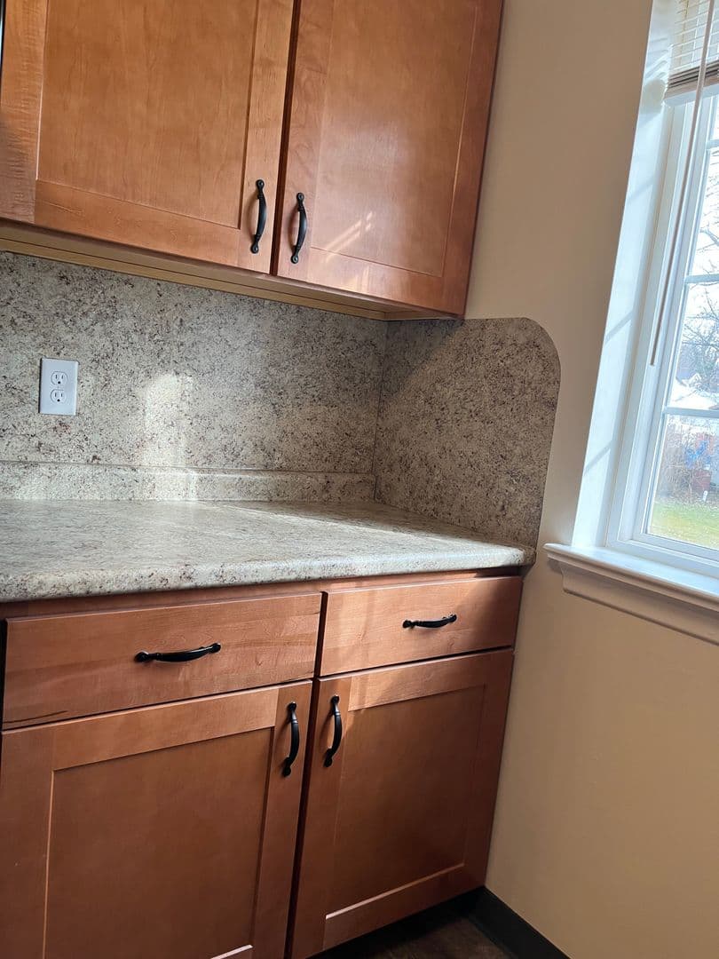 Lancaster Apartment: 30 Waverly Avenue