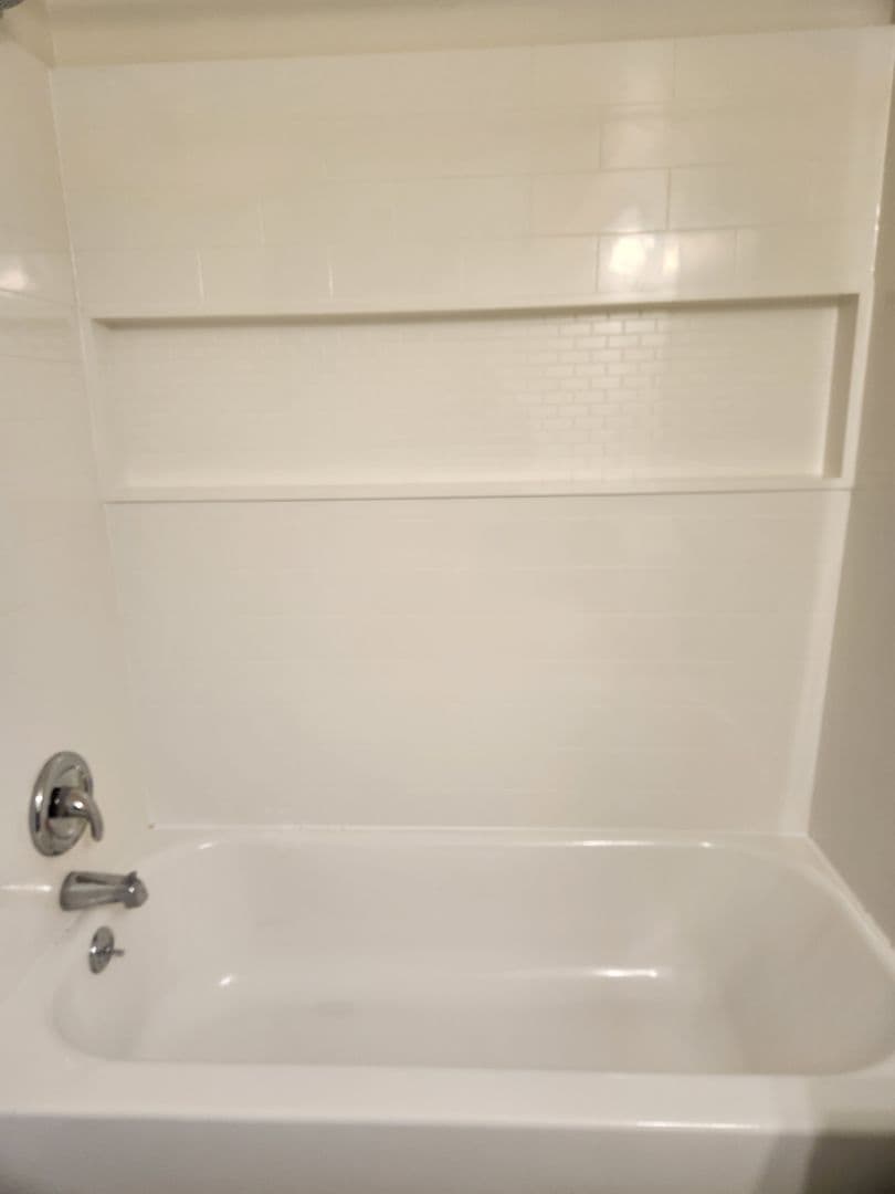 Lancaster Apartment: 30 Waverly Avenue