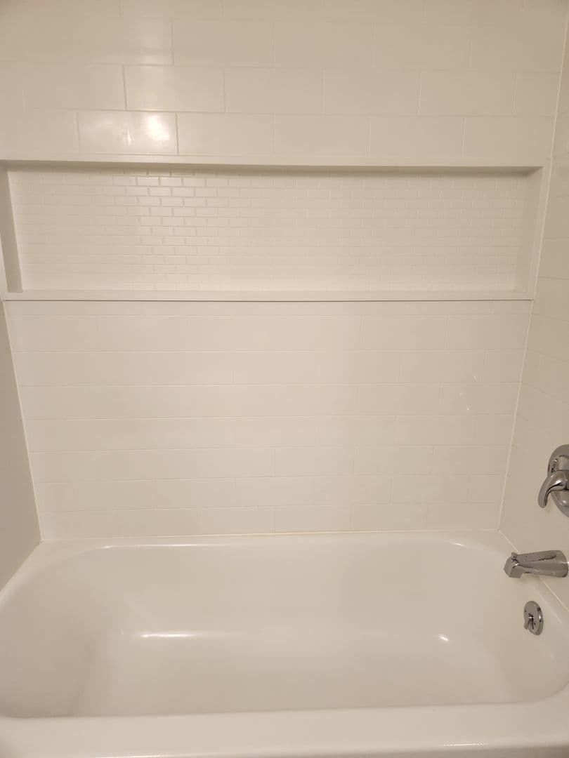 Lancaster Apartment: 30 Waverly Avenue