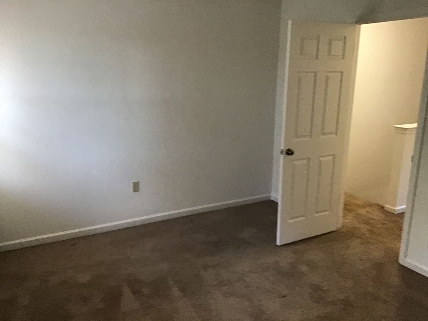 Lancaster Apartment: Pine Bridge Lane